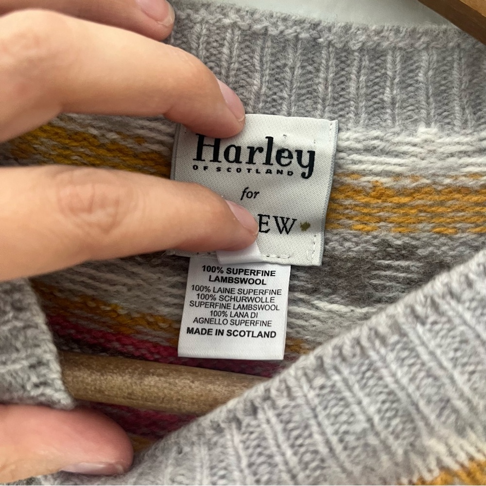 J. Crew Harley Of Scotland lambswool crewneck sweater Size Large - Picture 9 of 10